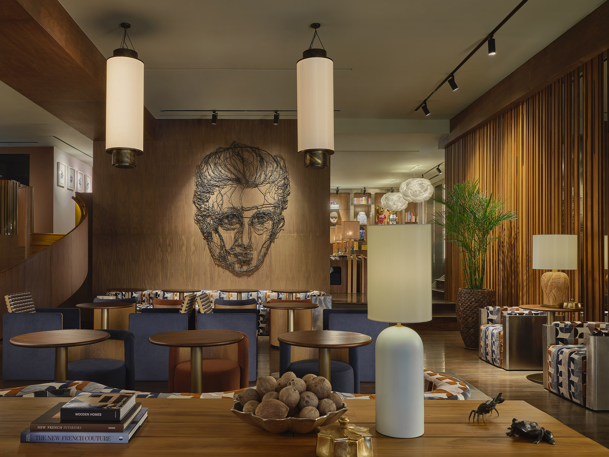 p-h-i-interior-public-house-sukhumvit-31-hotel